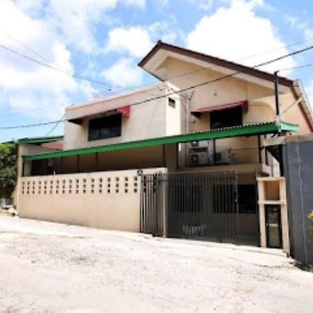 Safina Inn Syariah Sekupang Batam Ngoại thất bức ảnh