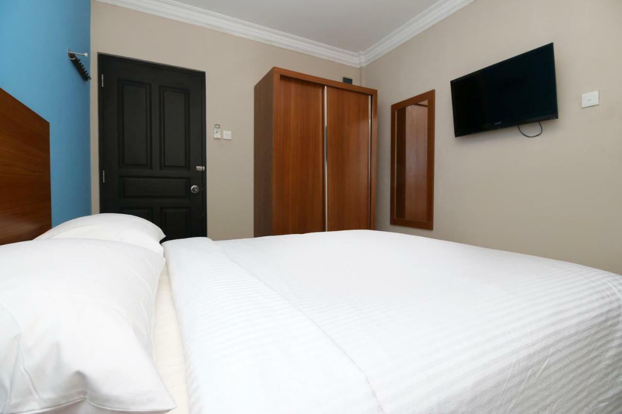 Safina Inn Syariah Sekupang Batam Ngoại thất bức ảnh