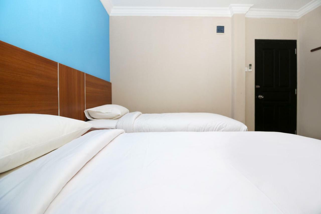 Safina Inn Syariah Sekupang Batam Ngoại thất bức ảnh