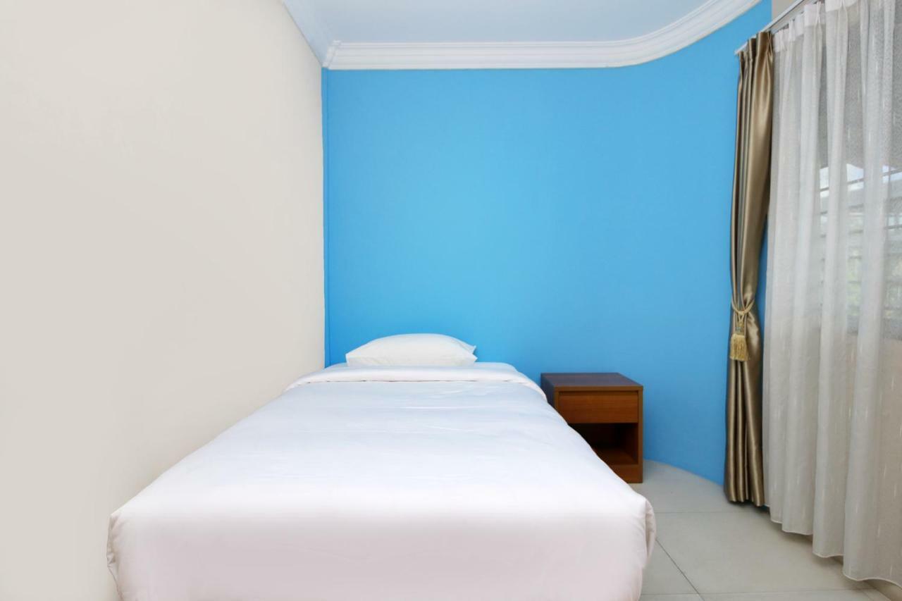 Safina Inn Syariah Sekupang Batam Ngoại thất bức ảnh